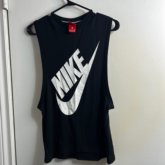 Nike Tank - Picture 1 of 1